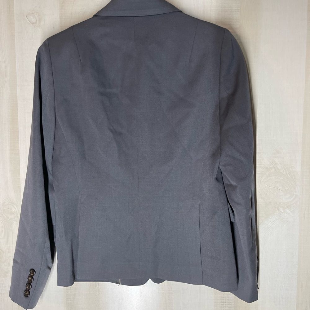 J. Crew gray 3 button wool lined blazer, size 4 petite - Picture 10 of 12